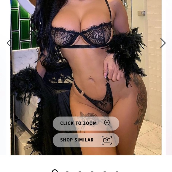 A lace bra and Pantie set - Picture 2 of 3